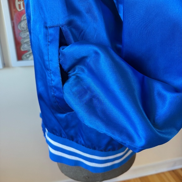 Must have Vintage 80s satin team bomber - Picture 8 of 12
